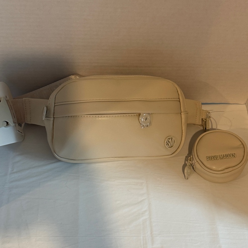 Steve Madden Cream Belt Bag with Coin Pouch Charm